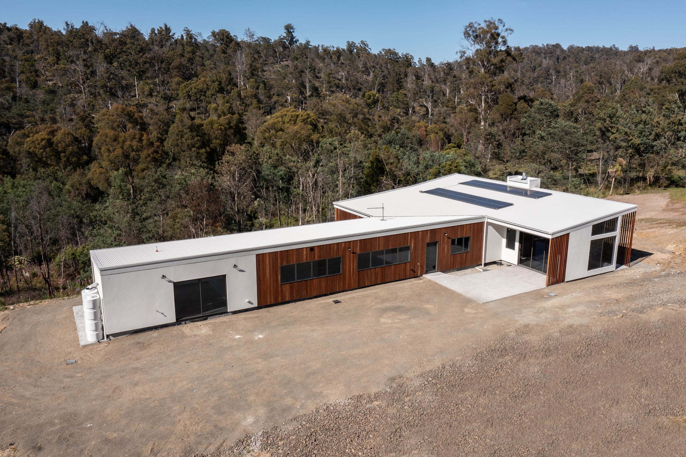 Hilhaus — Forever Home by Zanetto Builders, Tasmania