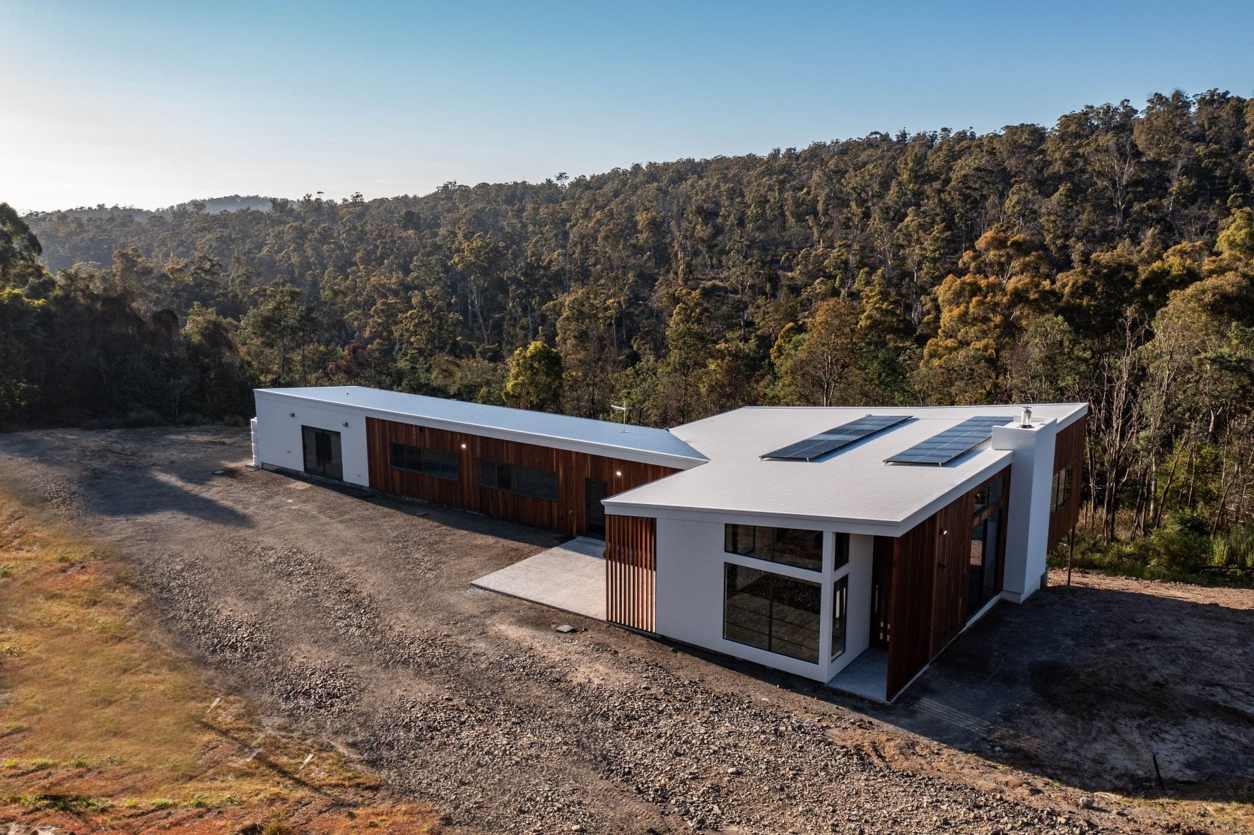 Hilhaus — Forever Home by Zanetto Builders, Tasmania