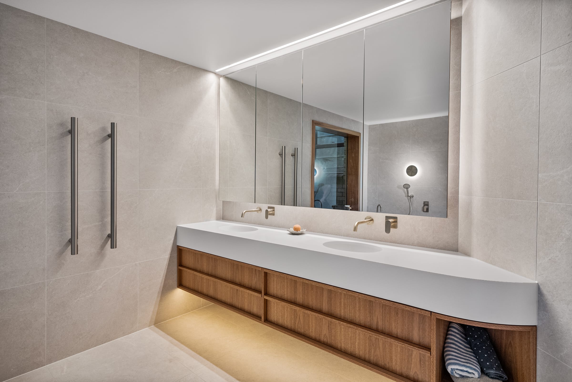 The Curve — Bathroom Project by Zanetto Builders, Tasmania