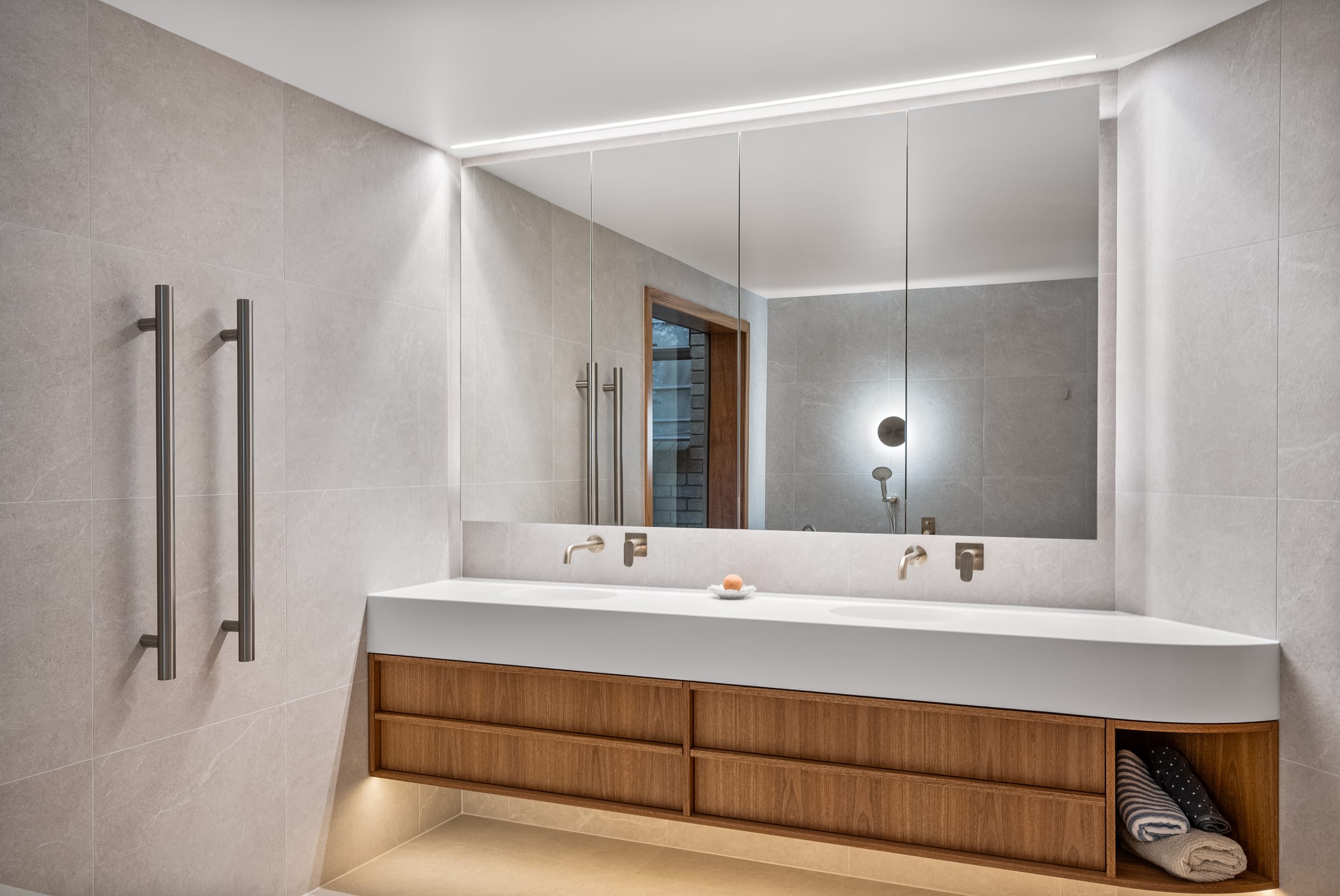 The Curve — Bathroom Project by Zanetto Builders, Tasmania