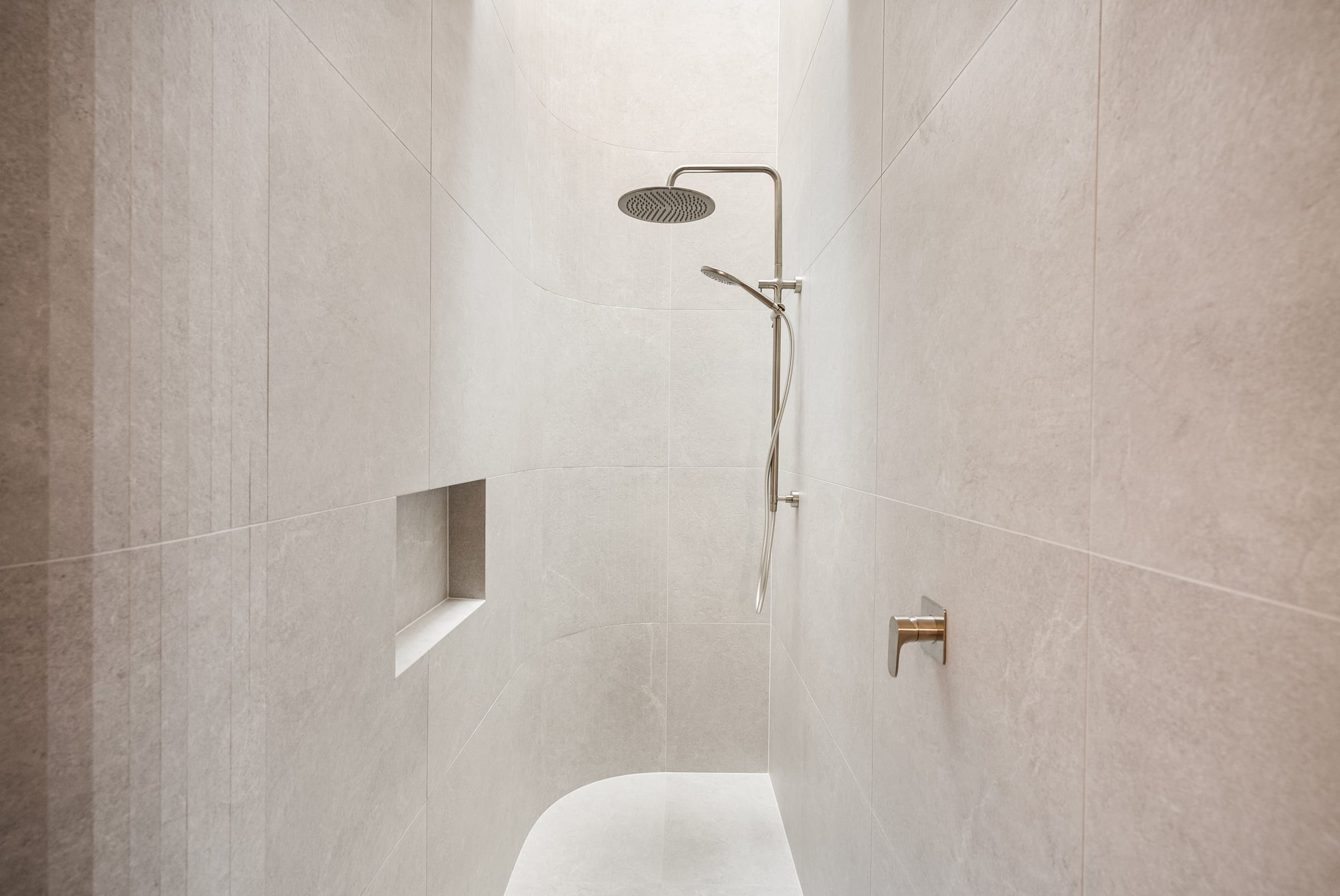The Curve — Bathroom Project by Zanetto Builders, Tasmania