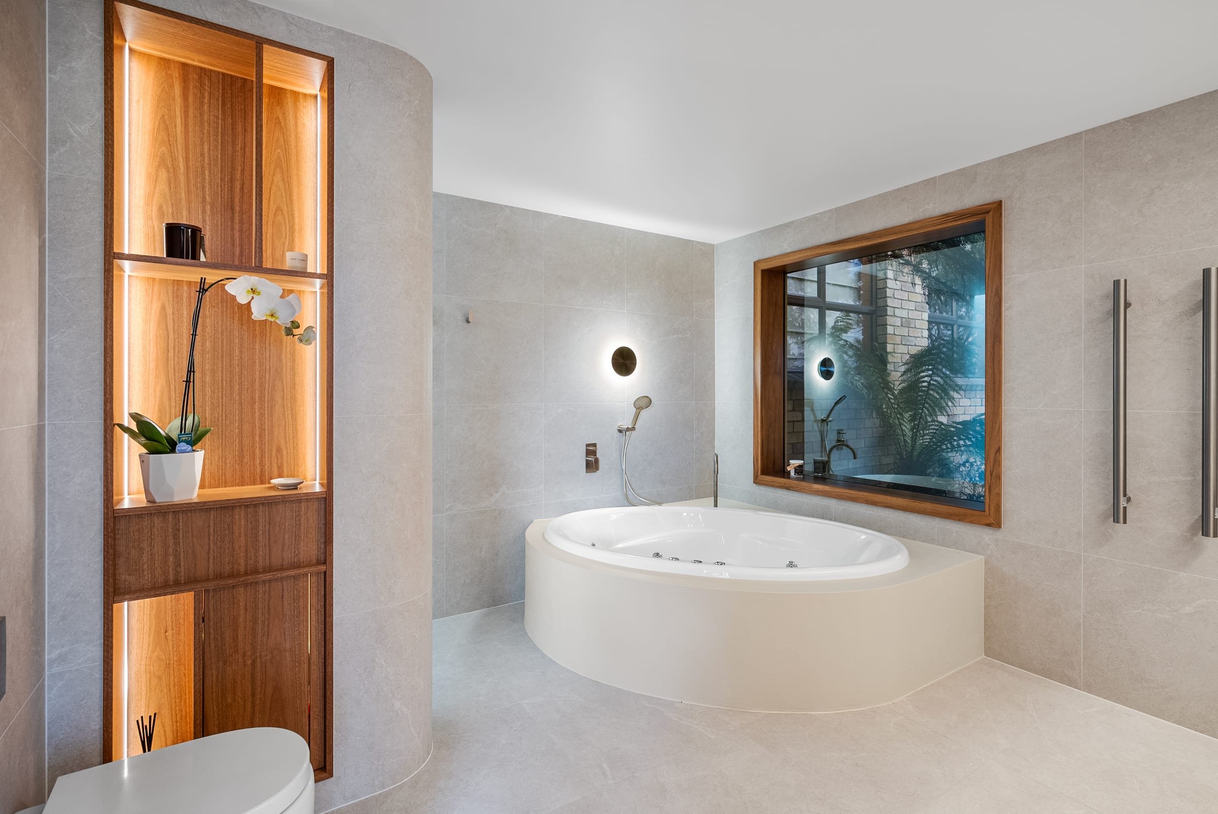 The Curve — Bathroom Project by Zanetto Builders, Tasmania