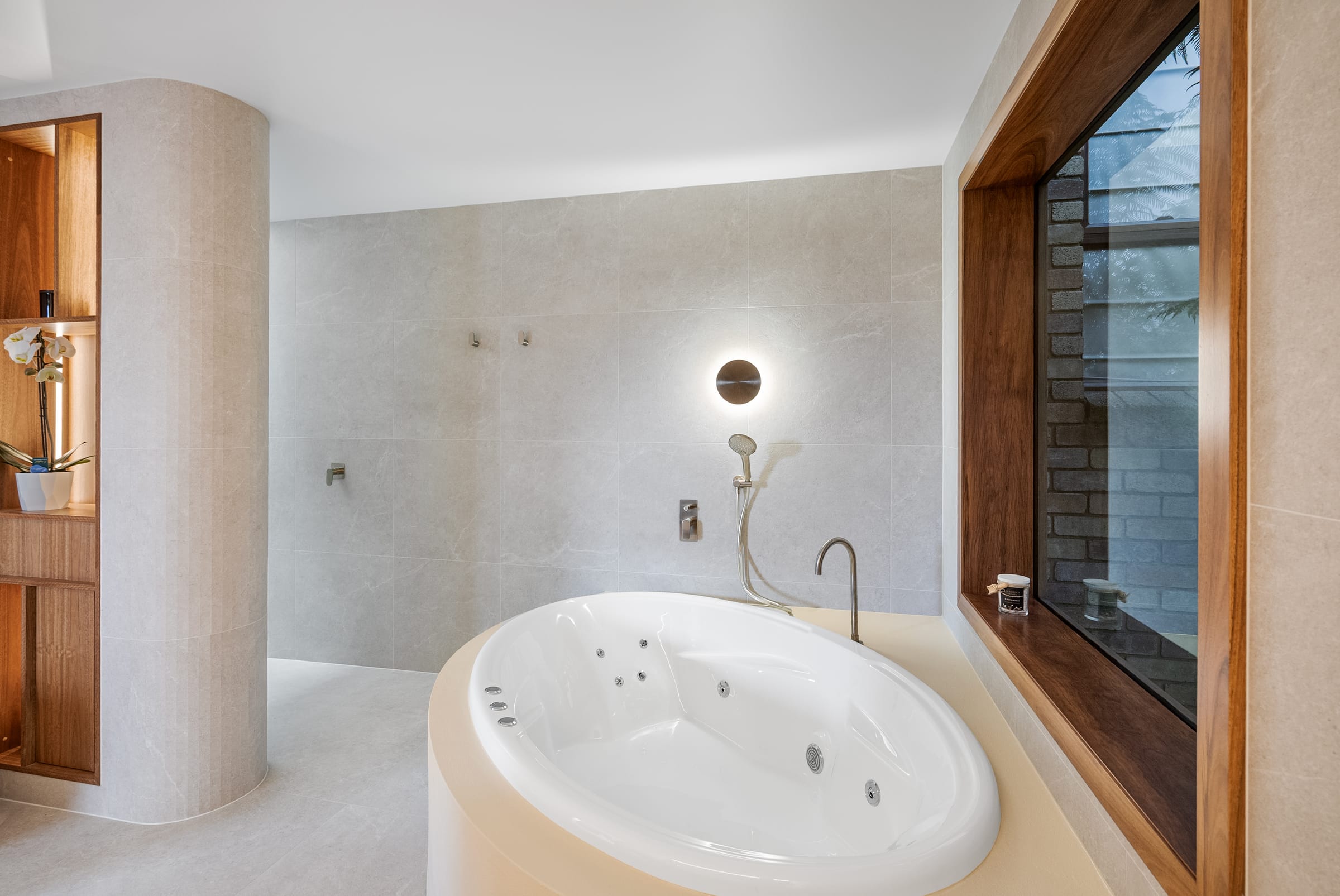 The Curve — Bathroom Project by Zanetto Builders, Tasmania